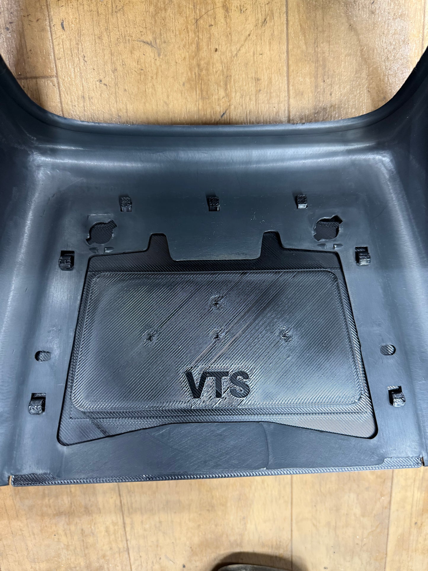 99-02 Silverado Sierra Center Console Block Off Plate For Rear Captain Chair Conversion